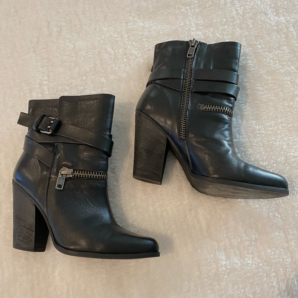🌺 Gorgeous Joe’s Jeans Addison Black Booties 🌺 - Picture 4 of 5